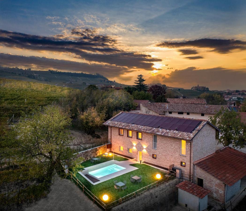 Borgo Roggeri - Country House Nelle Langhe La Morra Bagian luar foto